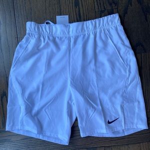 Nike Men’s Shorts White DriFit Size Large